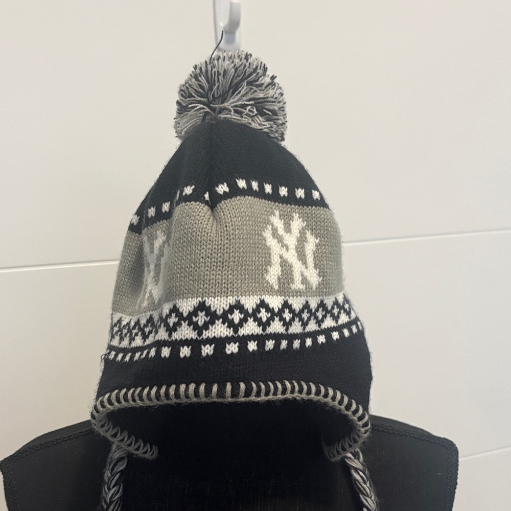 New York Yankees Hat with Pom-Pom and Ear Flaps